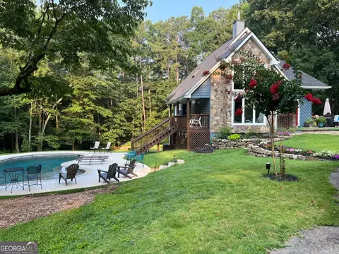 4569 Tiffany Ln, Loganville, GA 30052