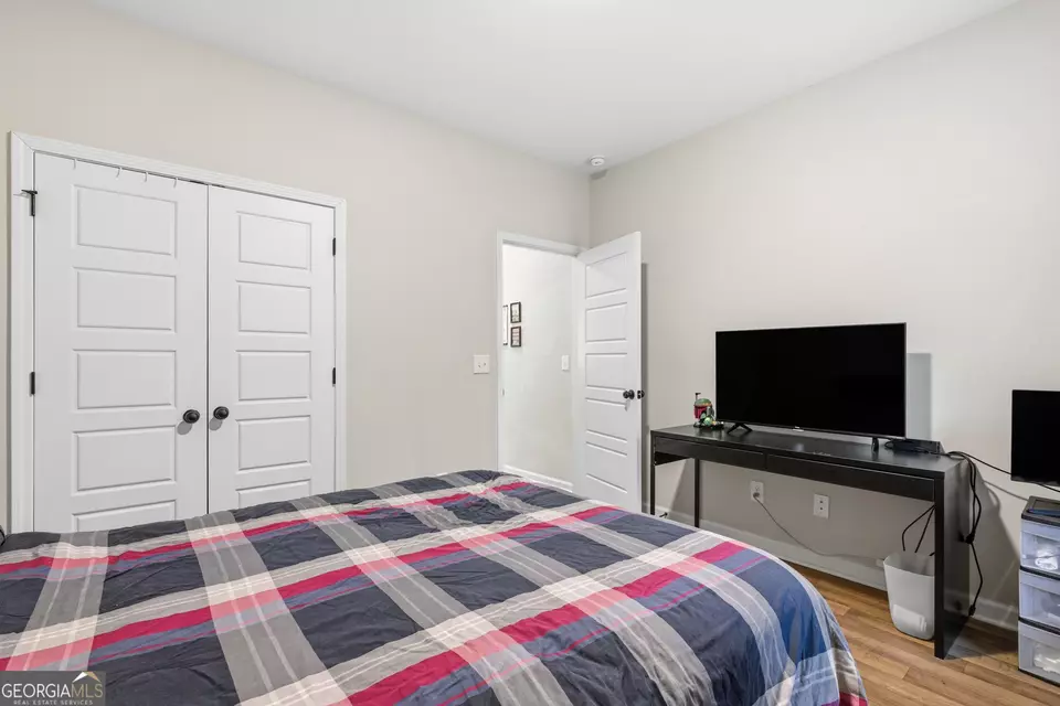 Bedroom - 189 Oakwood Dr, Commerce, GA 30529 photo 6 of 6