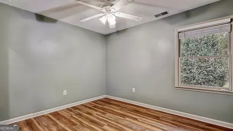 Bedroom - 202 Montclair Dr, Calhoun, GA 30701 photo 2 of 3
