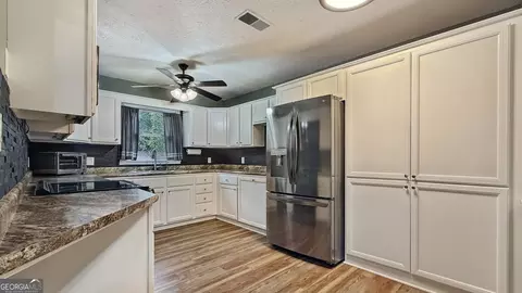 Other - 202 Montclair Dr, Calhoun, GA 30701 photo 3 of 15