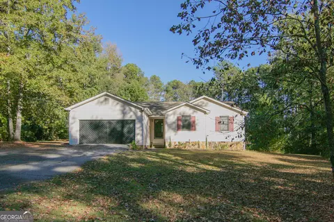 155 Creekwood Dr #15, Newnan, GA 30265