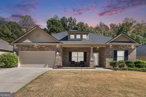 850 Crescent Ln, Griffin, GA 30224
