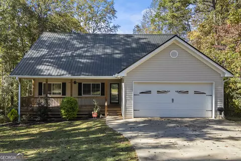 114 Lakeview Way, Martin, GA 30557