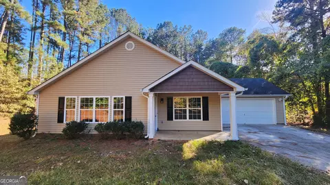 715 Earl North Rd, Newnan, GA 30263