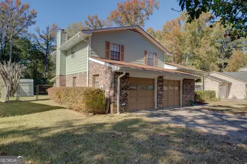 Exterior - 6627 Cameron Rd, Morrow, GA 30260 photo 3 of 13