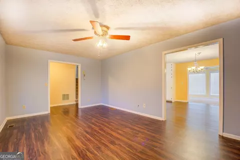 Living - 6627 Cameron Rd, Morrow, GA 30260 photo 2 of 6