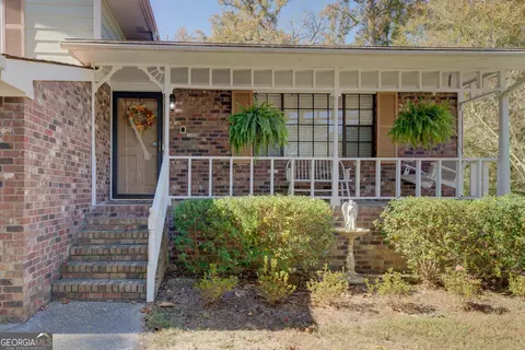 Exterior - 6627 Cameron Rd, Morrow, GA 30260 photo 2 of 13