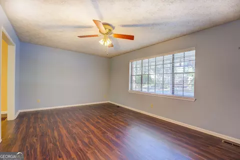 Living - 6627 Cameron Rd, Morrow, GA 30260 photo 1 of 6
