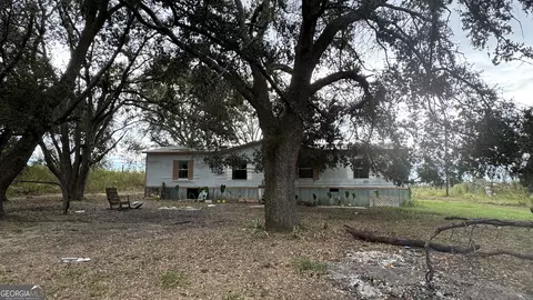 148 George Brinson Rd, Uvalda, GA 30473