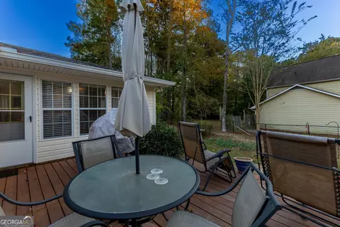 Exterior - 10990 Clearwater Dr, Hampton, GA 30228 photo 6 of 15