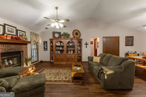 Living - 10990 Clearwater Dr, Hampton, GA 30228 photo 1 of 2