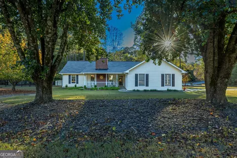 Exterior - 10990 Clearwater Dr, Hampton, GA 30228 photo 15 of 15