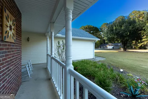 Exterior - 10990 Clearwater Dr, Hampton, GA 30228 photo 5 of 15