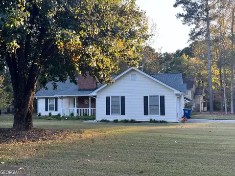 10990 Clearwater Dr, Hampton, GA 30228