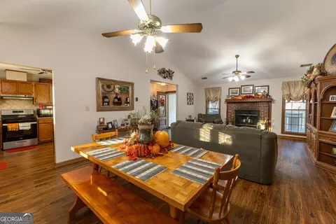 Dining - 10990 Clearwater Dr, Hampton, GA 30228 photo 2 of 3