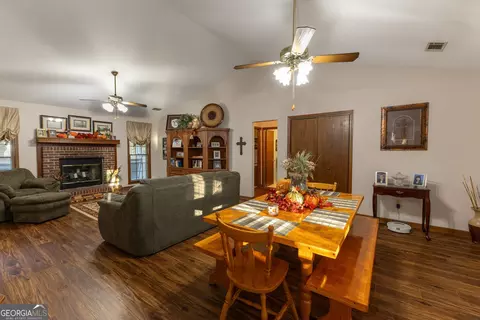 Dining - 10990 Clearwater Dr, Hampton, GA 30228 photo 3 of 3