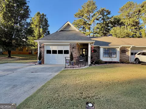 250 Jeff Davis Pl, Fayetteville, GA 30214