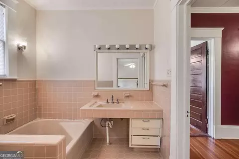 Bath - 427 E College St, Bowdon, GA 30108 photo 2 of 2