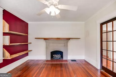 Living - 427 E College St, Bowdon, GA 30108 photo 6 of 8