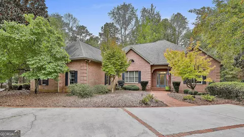120 Kapalua Pt, Fayetteville, GA 30215