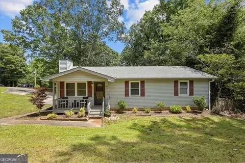 8990 Tweeddale Dr, Winston, GA 30187
