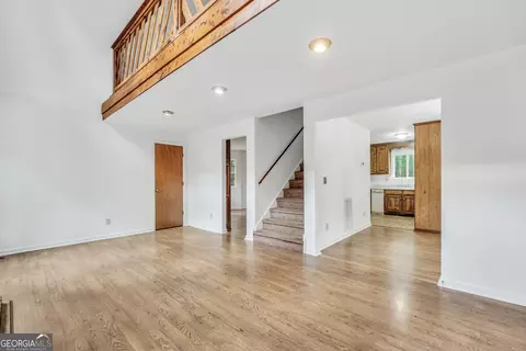 Living - 550 Malcom Rd, Covington, GA 30014 photo 3 of 9