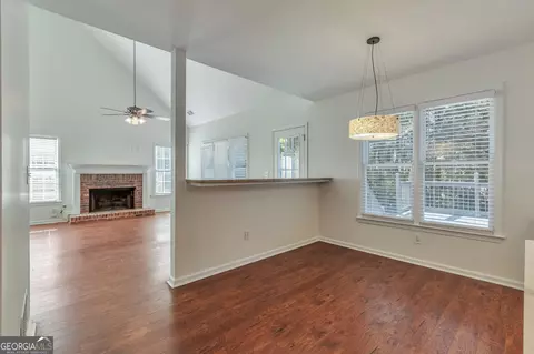 2305 Compton Pl, Suwanee, GA 30024 photo 10