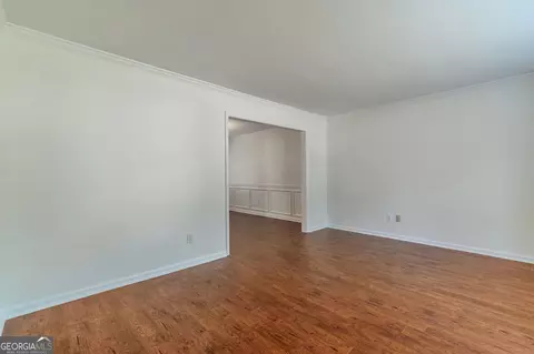 2305 Compton Pl, Suwanee, GA 30024 photo 4