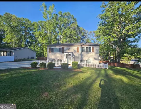 100 Kings Ridge Dr, Peachtree City, GA 30269