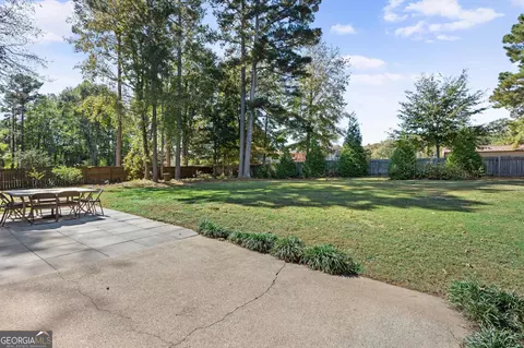Exterior - 200 Pine Tree Ln, Mcdonough, GA 30252 photo 5 of 6