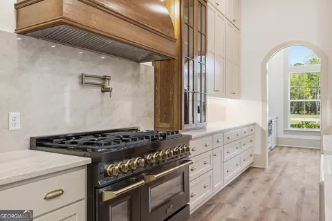 Kitchen - 112 Wakefield Dr, Guyton, GA 31312 photo 5 of 11