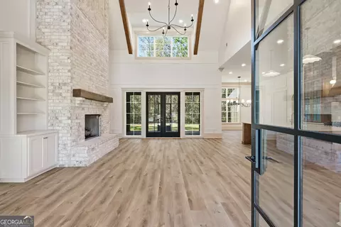 Living - 112 Wakefield Dr, Guyton, GA 31312 photo 1 of 7