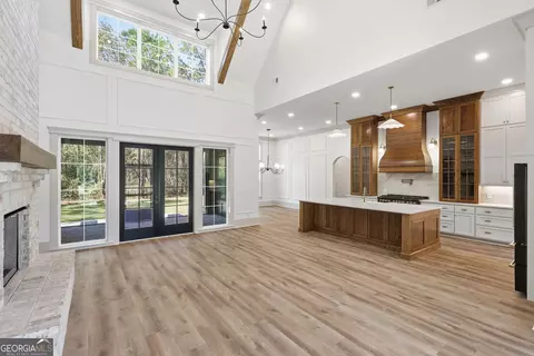 Living - 112 Wakefield Dr, Guyton, GA 31312 photo 5 of 7