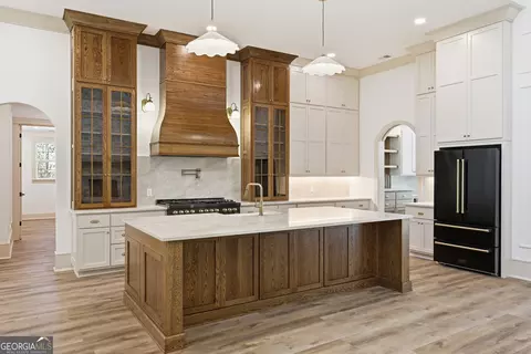 Kitchen - 112 Wakefield Dr, Guyton, GA 31312 photo 4 of 11