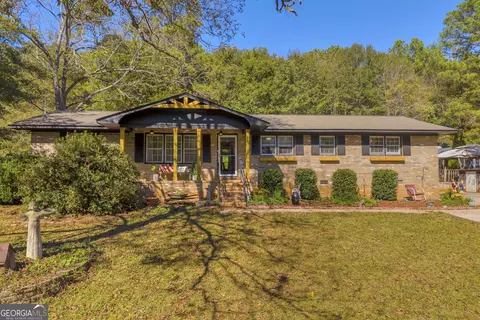 396 Brookwood Dr, Lavonia, GA 30553
