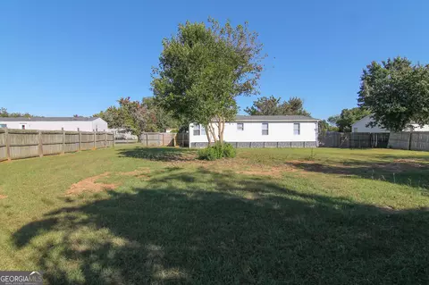 Exterior - 104 Bayberry Dr, Byron, GA 31008 photo 3 of 3
