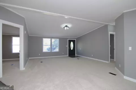 Living - 104 Bayberry Dr, Byron, GA 31008 photo 5 of 5