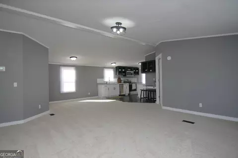 Living - 104 Bayberry Dr, Byron, GA 31008 photo 2 of 5