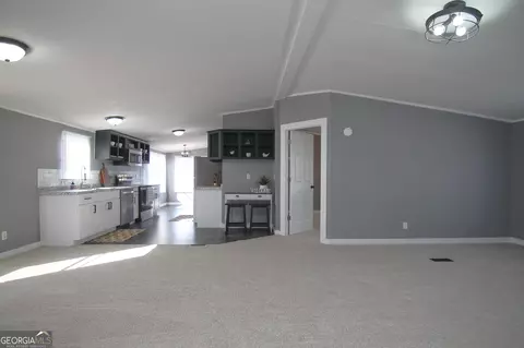 Living - 104 Bayberry Dr, Byron, GA 31008 photo 3 of 5