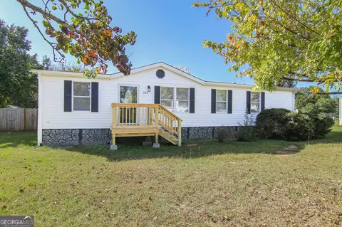104 Bayberry Dr, Byron, GA 31008