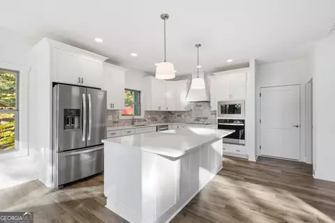 Kitchen - 259 Currahee Pl, Toccoa, GA 30577 photo 1 of 5