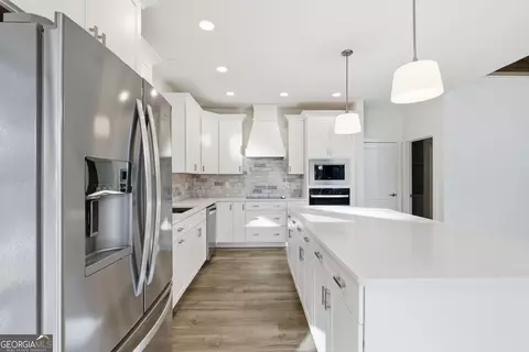 Kitchen - 259 Currahee Pl, Toccoa, GA 30577 photo 2 of 5