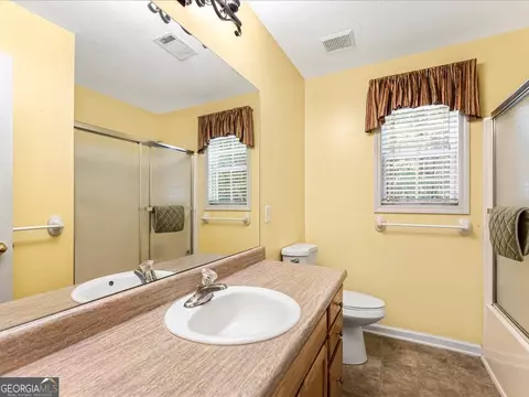 Bath - 205 Pebble Creek Dr, Covington, GA 30016 photo 3 of 3