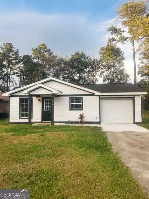 108 Crimson Cir, Thomasville, GA 31792