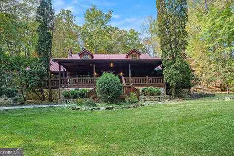 98 Bear Ln, Blue Ridge, GA 30513