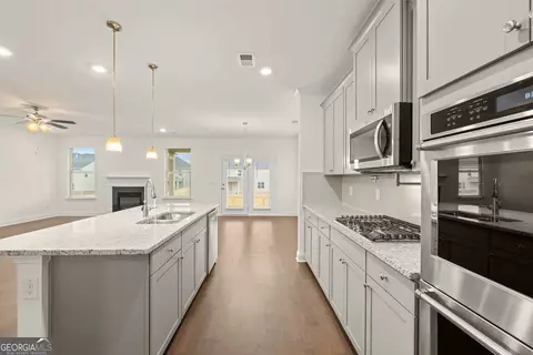 1916 Endress Cir, Hampton, GA 30228 photo 11