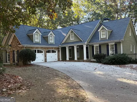 1038 Farmhouse Rd, Gainesville, GA 30506