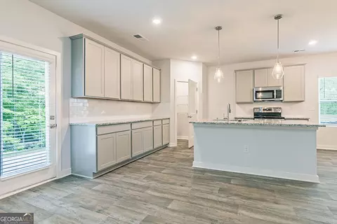 Kitchen - 300 Glenhaven Dr # 001D, Lagrange, GA 30241 photo 1 of 1