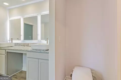 Bath - 300 Glenhaven Dr # 001D, Lagrange, GA 30241 photo 2 of 4