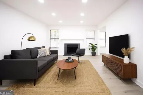 2712 Huntingdon Chase, Atlanta, GA 30350